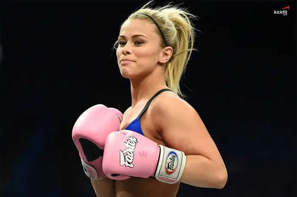 Nữ võ sĩ MMA Paige VanZant tiết lộ sự trở lại và đánh bại những kẻ thù ghét