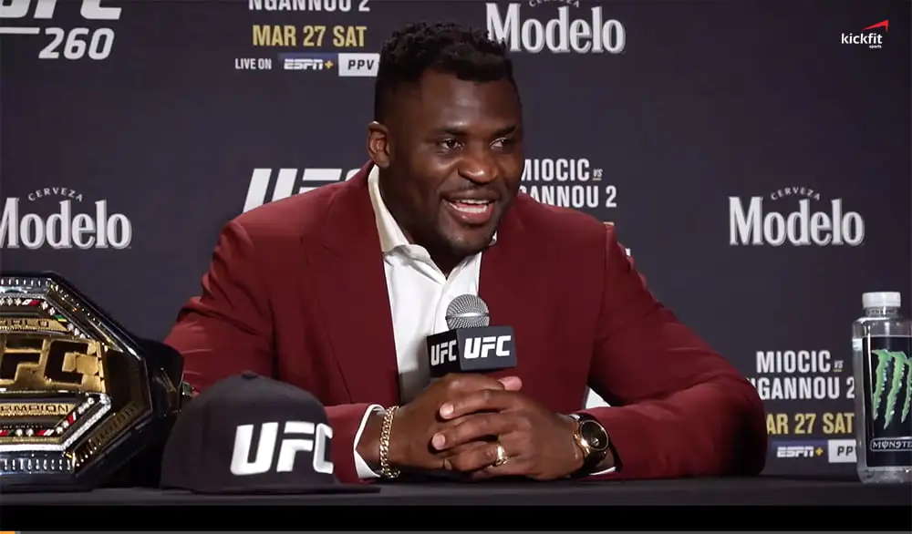 francis-ngannou-chinh-thuc-gianh-dai-vo-dich-hang-nang-sau-su-kien-chinh-ufc-260