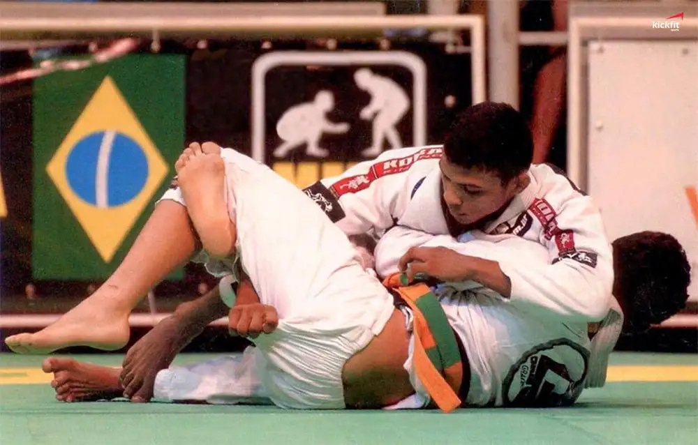 cham-chi-la-quy-tac-thanh-cong-trong-bjj-quan-trong-nhat-voi-nguoi-theo-duoi-bo-mon-nay