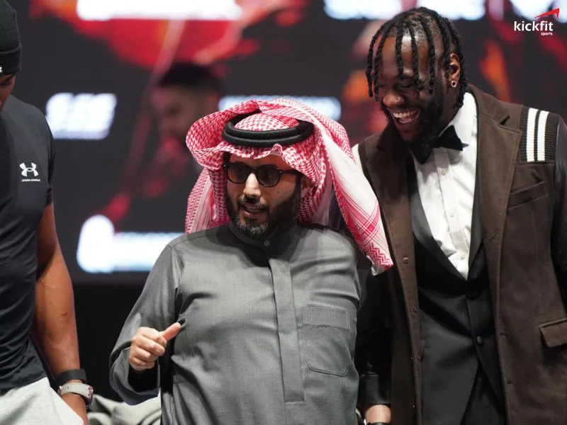 Tuki Al-Sheikh tiết lộ rằng anh ấy đã đưa ra yêu cầu để McGregor thi đấu ở Ả Rập Saudi.