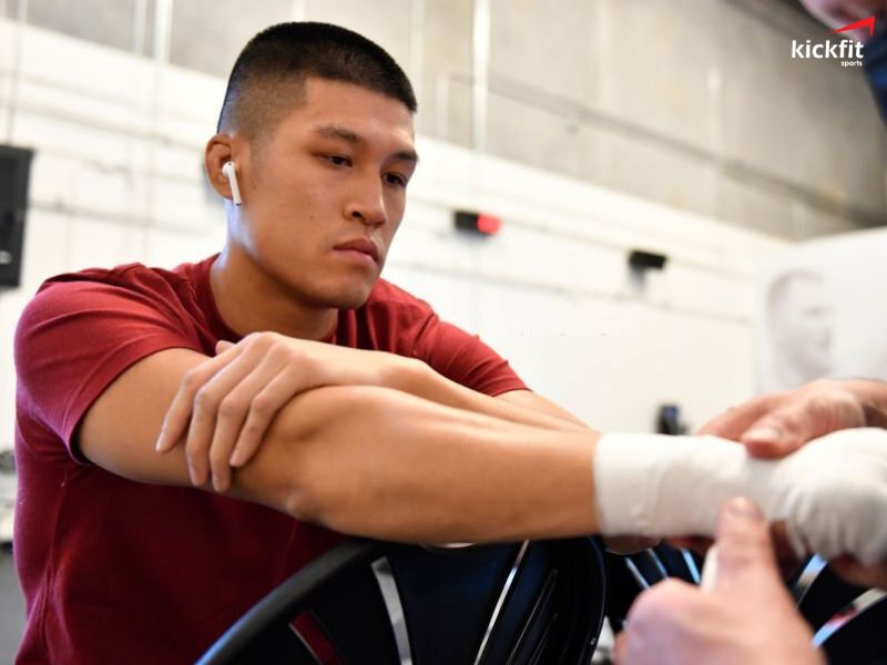 Võ sĩ Steven Nguyễn đang viết tiếp ước mơ chinh phục UFC của người Việt