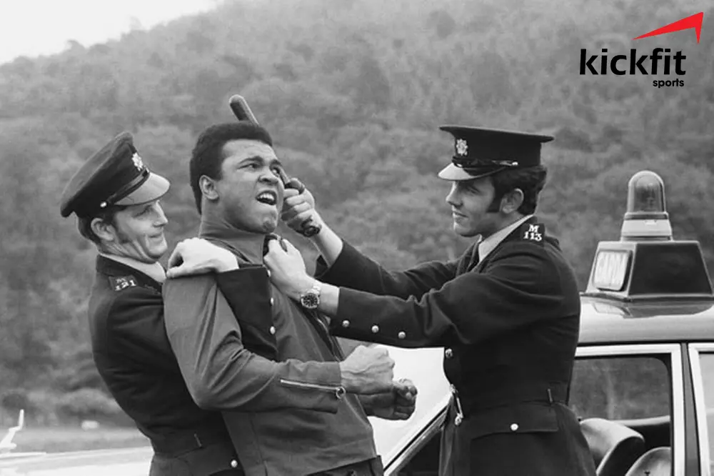 Muhammad Ali bị bỏ tù vì từ chối tham gia chiến tranh Việt Nam