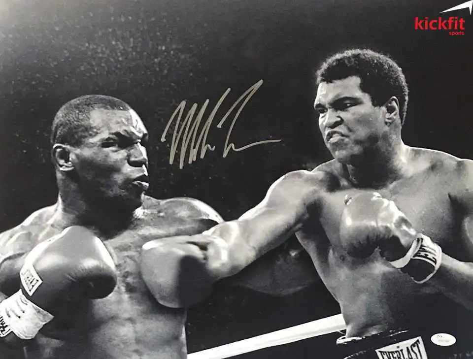 Mike-Tyson-va-Muhammad-Ali