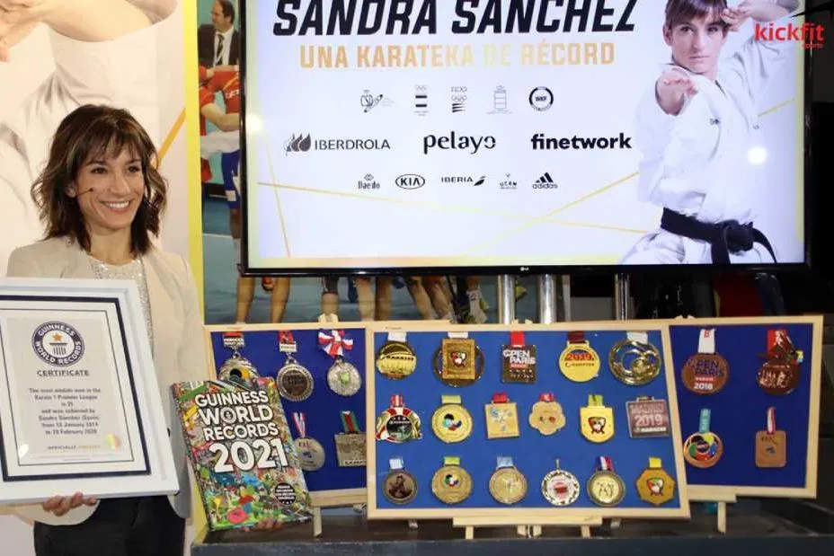 Ngôi sao karate Sandra Sanchez được kỷ lục guinness thế giới công nhận