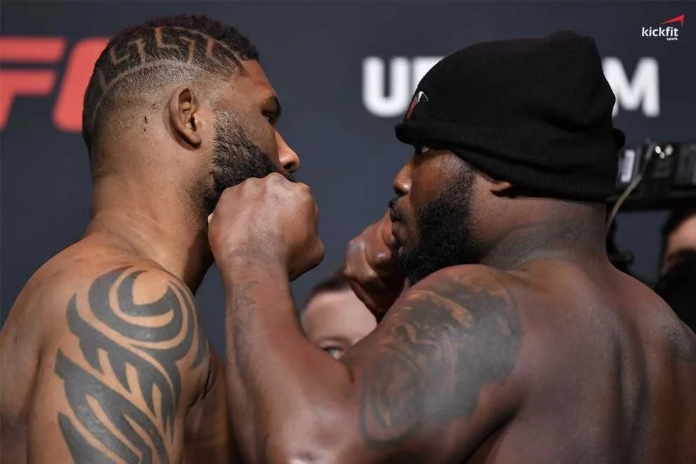 UFC Vegas 19: Derrick Lewis hạ gục Curtis Blaydes một cách ngoạn mục