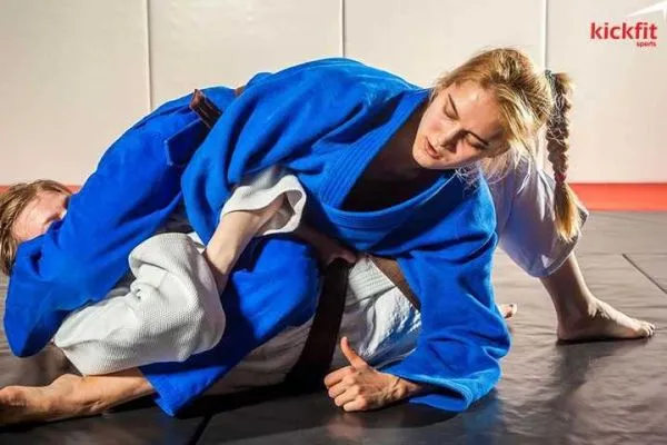 Học Jiu Jitsu: 4 điều bạn không nên làm trước khi tập luyện BJJ