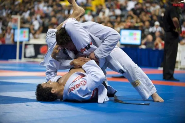 Brazilian Jiu Jitsu: 4 điều mà huấn luyện viên không muốn bạn làm