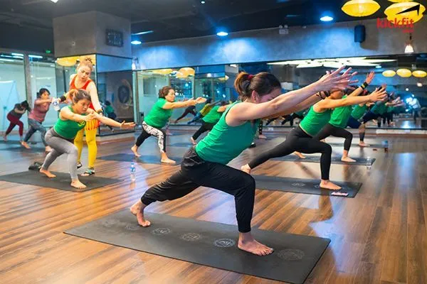 Review phòng tập Yoga ở Tây Hồ có HLV người Ấn Độ