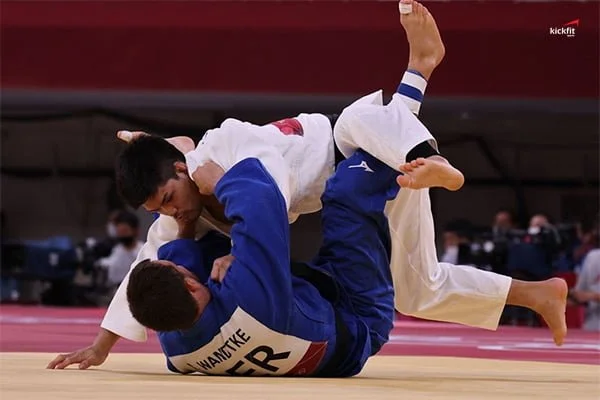 tang-cap-dai-trong-judo-thuong-nhanh-hon-mot-so-mon-vo-khac