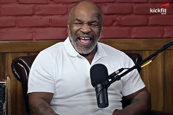 Mike Tyson chế giễu Francis Ngannou về tiền chiến đấu ở UFC