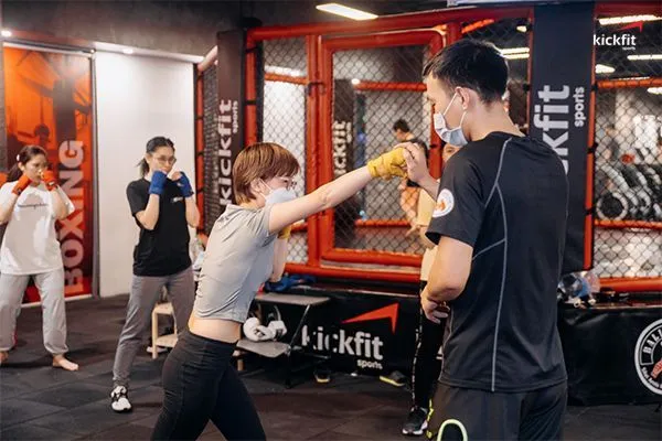 Phương pháp luyện tập boxing giảm cân cho nữ hiệu quả hơn tập gym