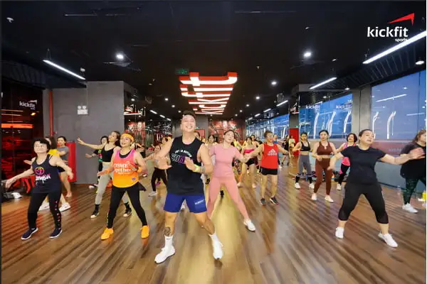 dance-fitness-bao-gom-nhieu-phong-cach-nhay-khac-nhau