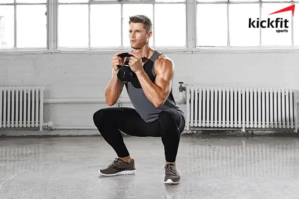Squat là bài tập Gym phổ biến có tác động sâu vào hệ thống cơ bắp hông đùi