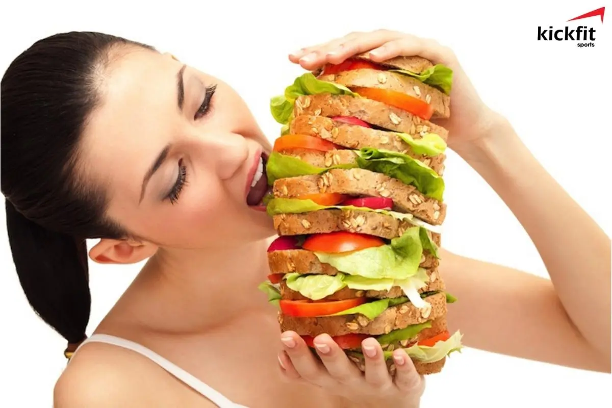 Để tăng cơ, tăng cân bạn cần ăn nhiều hơn mức nhu cầu của cơ thể