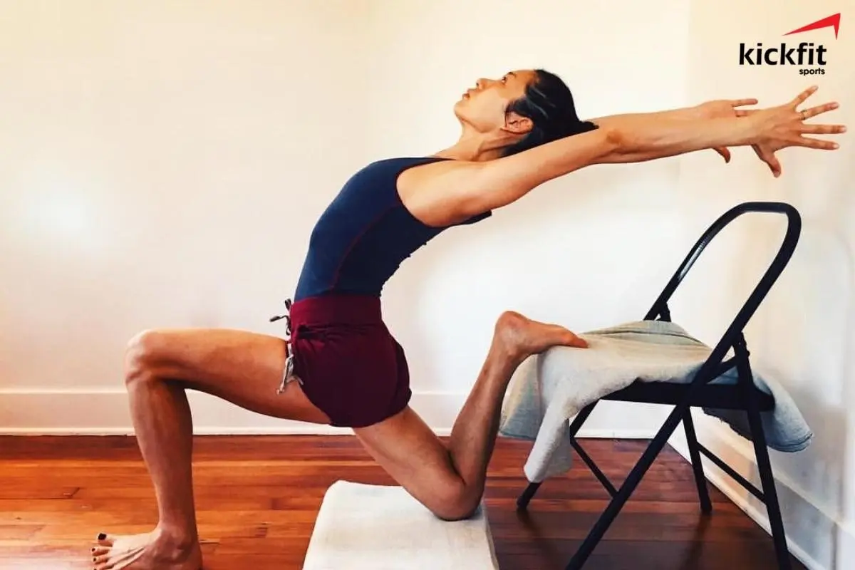 Iyengar yoga giúp học viên dễ tiếp cận với các động tác, tăng cường giới hạn bản thân