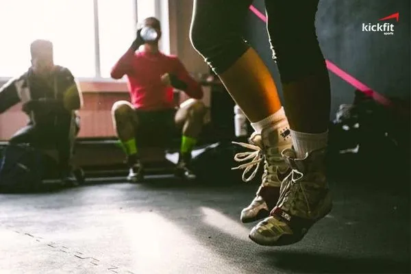 Cách chọn giày Kickboxing tốt nhất để bảo vệ đôi chân khi tập luyện