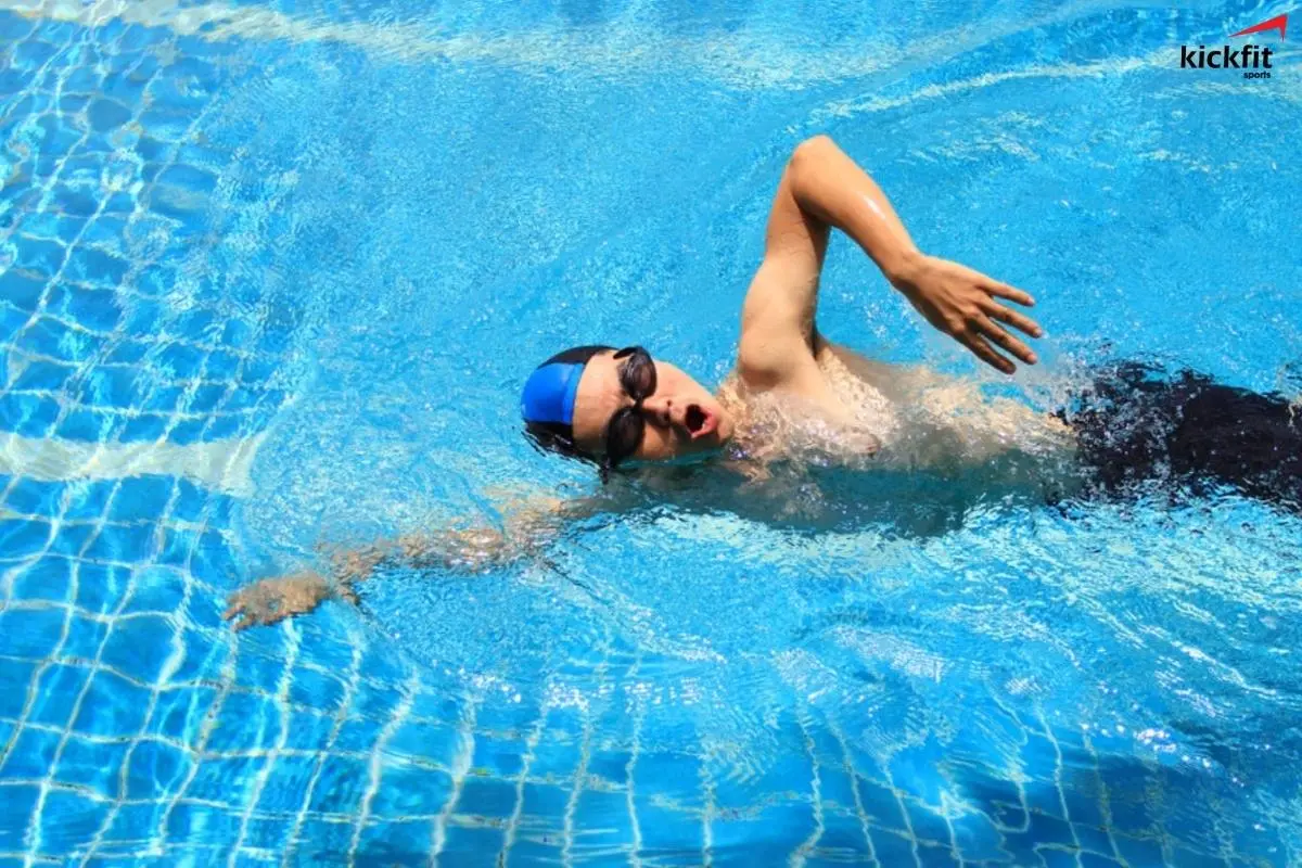 Bơi sải là kiểu bơi giúp tăng chiều cao có thể nói là hiệu quả nhất