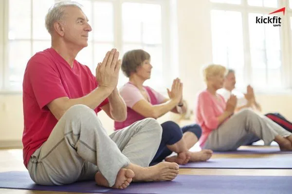 Bài tập yoga chữa bệnh cho người cao tuổi