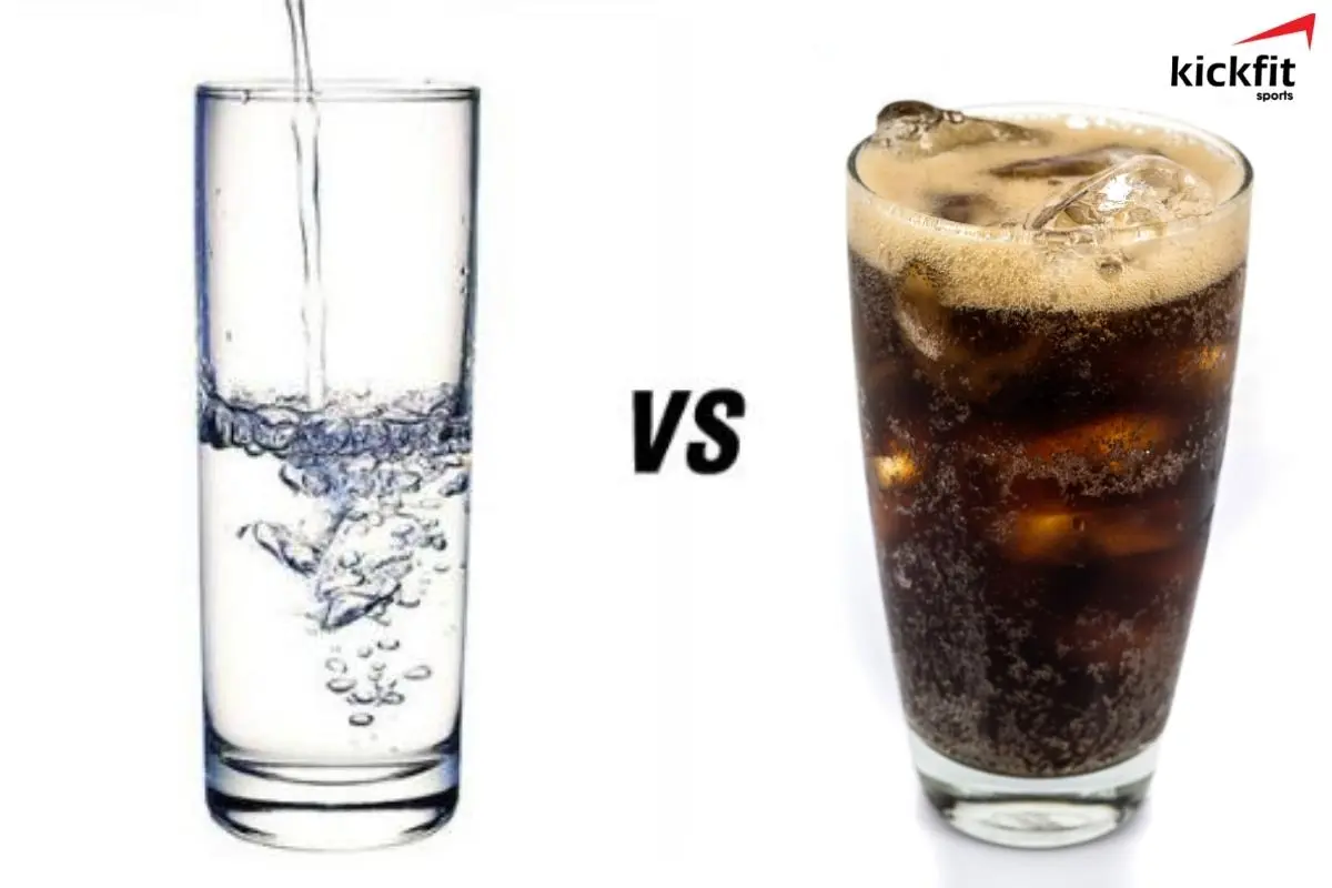 Nước ngọt có gas, soda, nước đường sẽ khiến bạn tăng cân. Thay vào đó hãy uống nước lọc
