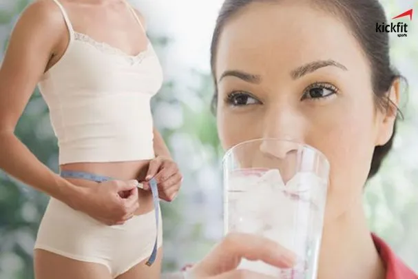 Cách giảm cân ‘dễ ợt’ khi uống nước