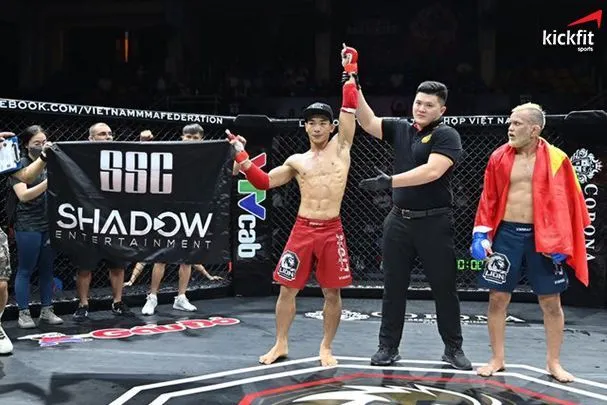 Người hâm mộ MMA Việt cũng phản đối kết quả trận đấu của Trần Ngọc Lượng và Robson