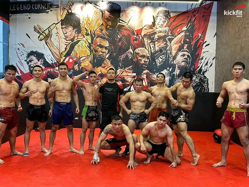Đầu năm 2023, Văn Thuận bắt đầu tập luyện cùng Kickfit Sports MMA để thi đấu