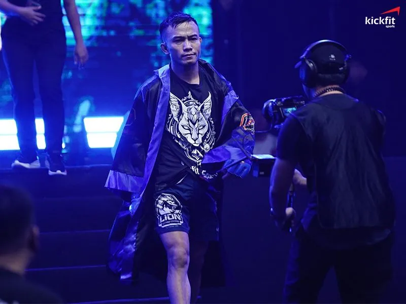 Dư Văn Thuận sinh năm 1994 là đại diện đến từ CLB Kickfit Sports MMA.