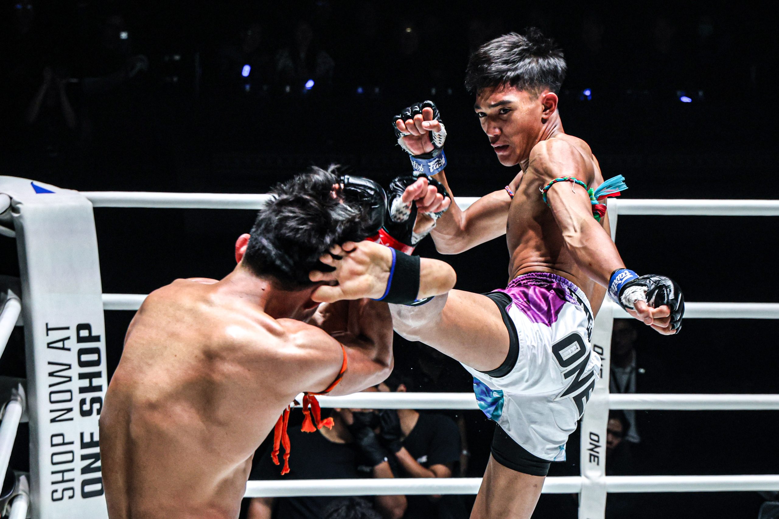 Một trận đấu dài mang tính chiến thuật: Jaradchai đối đầu với Othman Rhouni tại ONE Friday Fights 161