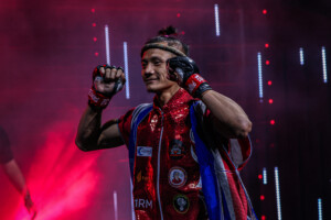 Suablack Tor Pran49 Stephen Irvine ONE Fight Night 45 2