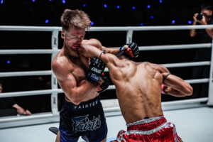 Suablack Tor Pran49 Stephen Irvine ONE Fight Night 45 17