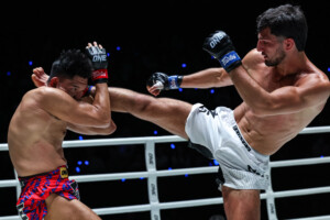 Mustafa Al Tekreeti Kompikart PK Saenchai The Inner Circle 22 7