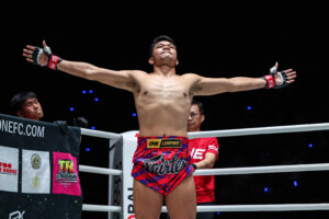 Mustafa Al Tekreeti Kompikart PK Saenchai The Inner Circle 22 4