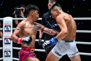 Panpayak Jitmuangnon defeats Anuar Cisneros at The Inner Circle 23 on July 2413
