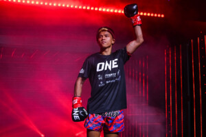 Panpayak Jitmuangnon defeats Anuar Cisneros at The Inner Circle 23 on July 2411