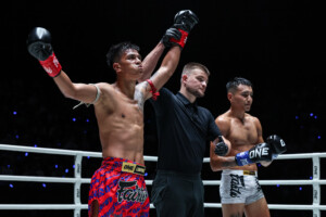 Panpayak Jitmuangnon defeats Anuar Cisneros at The Inner Circle 23 on July 24