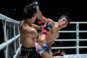 Wanchainoi PK vs Petnamkhong at The Inner Circle 26 30 32