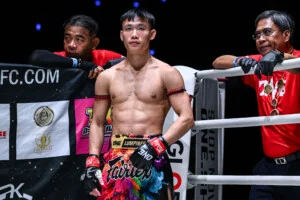 Wanchainoi PK vs Petnamkhong at The Inner Circle 26 19
