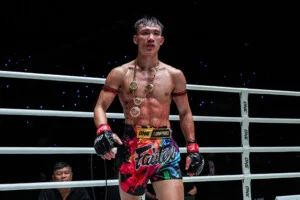 Wanchainoi PK vs Petnamkhong at The Inner Circle 26 14