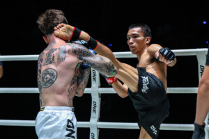 Petmuangsri vs Gregor Thom at The Inner Circle 29 14