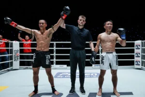 Petsiam vs Wang Zhongxian at The Inner Circle 31 13