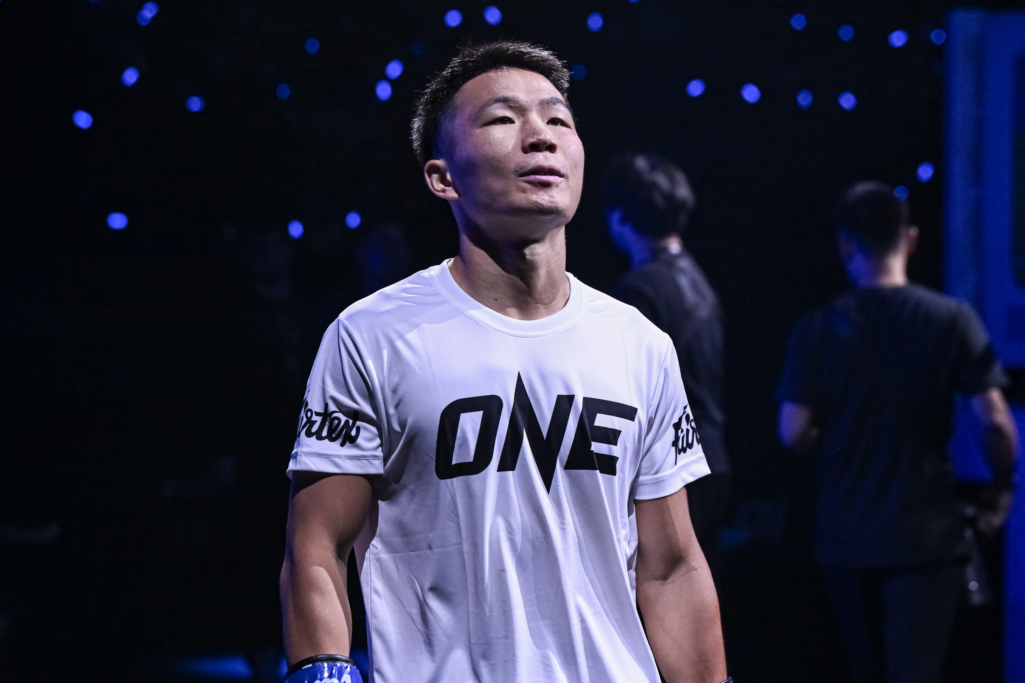 Petsiam vs Wang Zhongxian at The Inner Circle 31 9.jpg