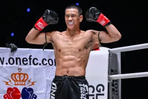 Petsiam vs Wang Zhongxian at The Inner Circle 31 8