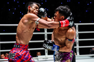 Panpayak VS Lamnamoonlek at The Inner Circle 32 2