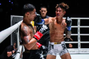 Kongthoranee VS Yuan Pengjie at The Inner Circle 32