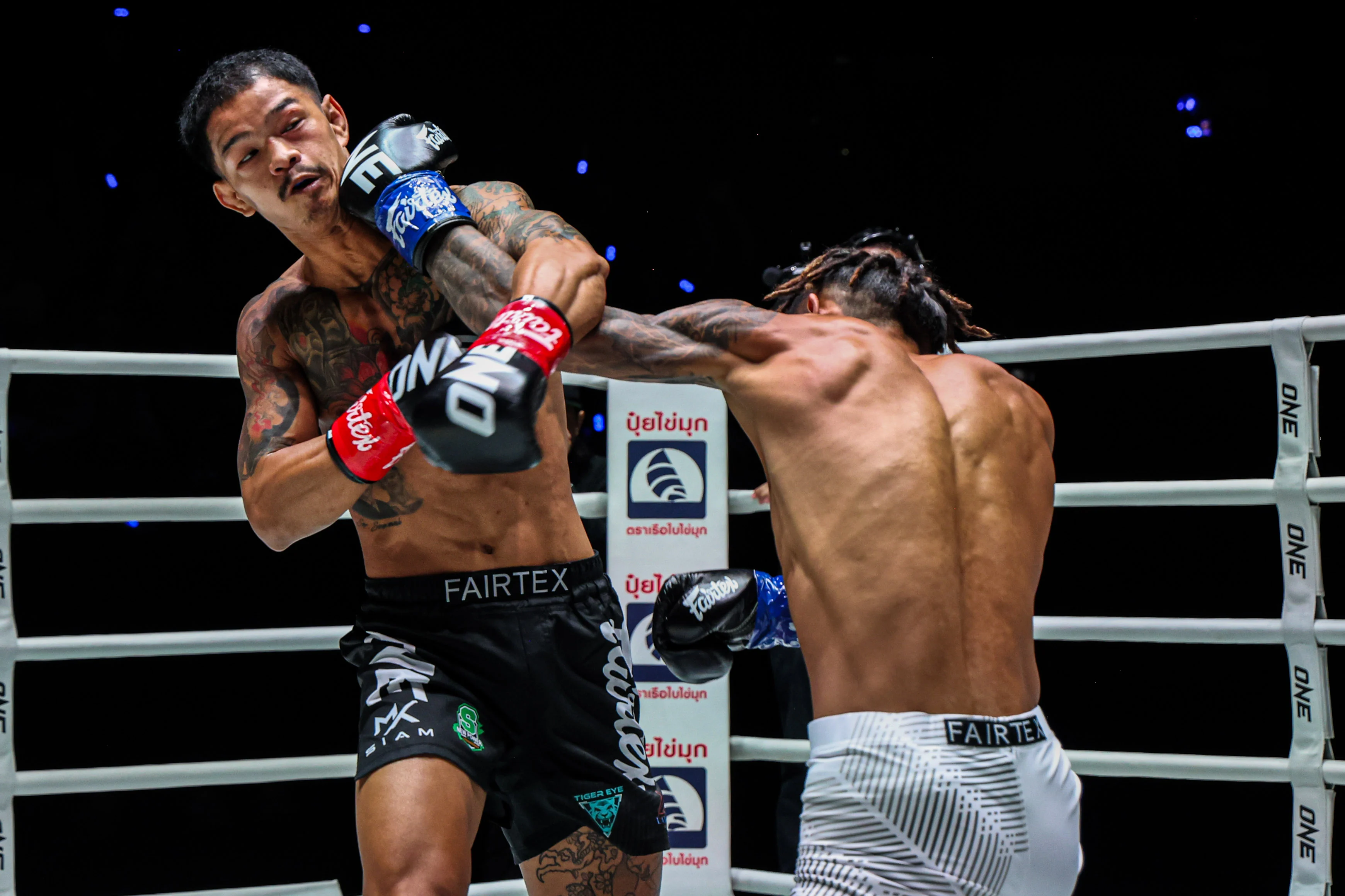 Kongthoranee VS Yuan Pengjie at The Inner Circle 32 4.jpg
