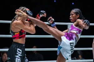 Zoe Neuschwander VS Susanti Ndapataka at The Inner Circle 32 32