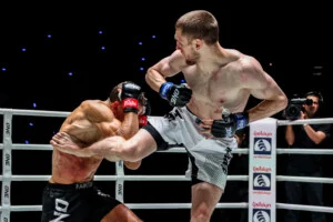 Enzo Kartoum VS Konstantin Shakhtarin at The Inner Circle 32 4