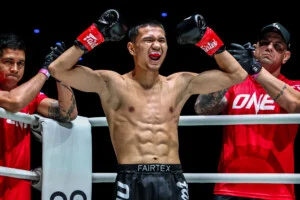 Arsen Soiyrkas VS Jin Mandokoro at The Inner Circle 32 5