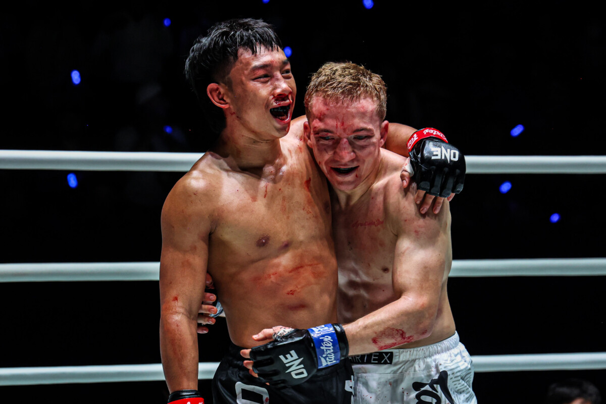 Tonglampoon and Dionatha Santos Tobias hugs one another after their battle at ONE Friday Fights 173.