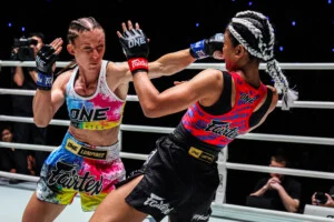 Duangdawnoi vs Aline Seiberth at The Inner Circle 33 15